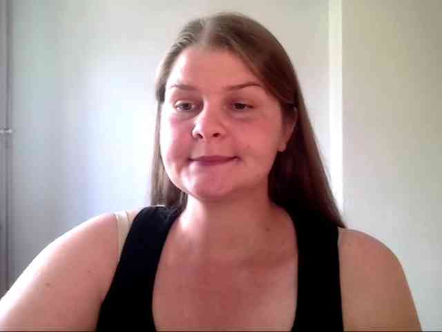 CarolineKiss webcam