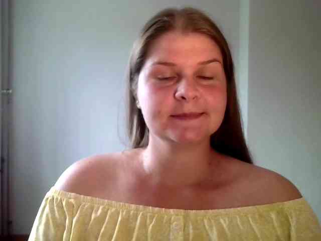 CarolineKiss webcam