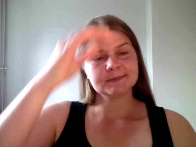 CarolineKiss webcam