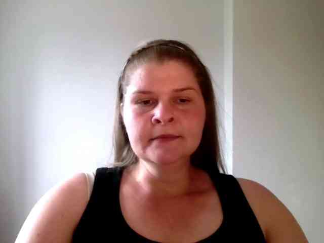 CarolineKiss webcam