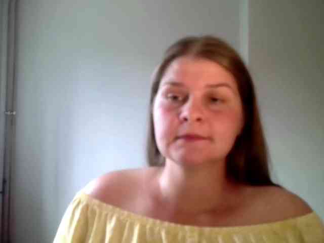CarolineKiss webcam