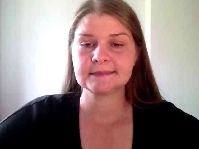 CarolineKiss webcam