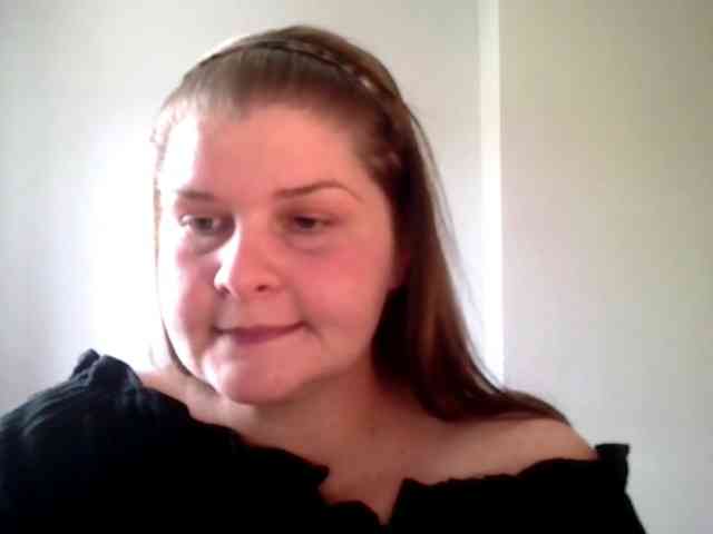 CarolineKiss webcam