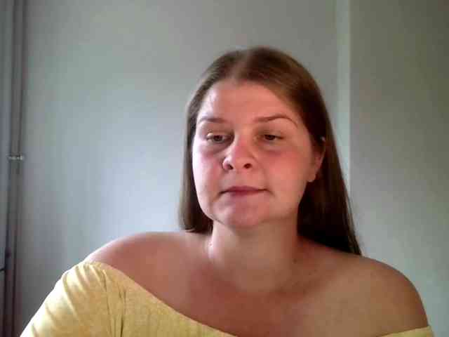 CarolineKiss webcam