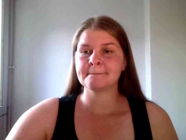 CarolineKiss webcam