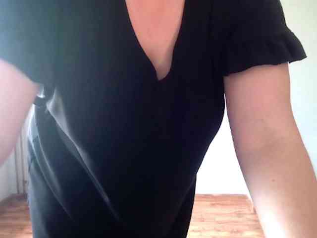 CarolineKiss webcam