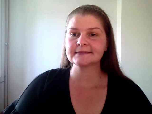 CarolineKiss webcam