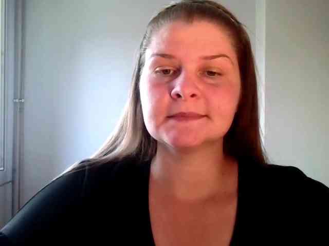 CarolineKiss webcam