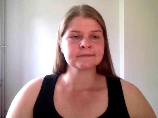 CarolineKiss webcam