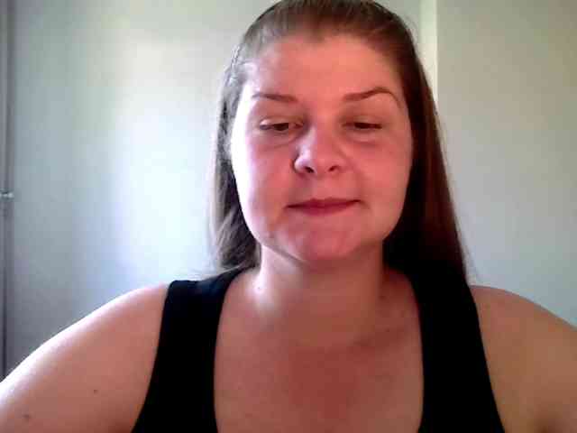 CarolineKiss webcam