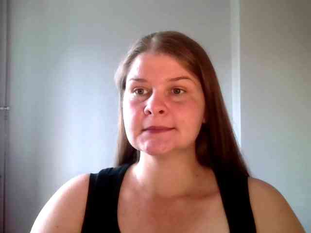 CarolineKiss webcam