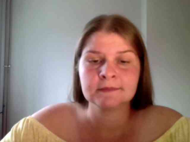 CarolineKiss webcam