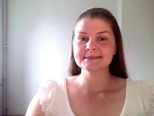 CarolineKiss webcam