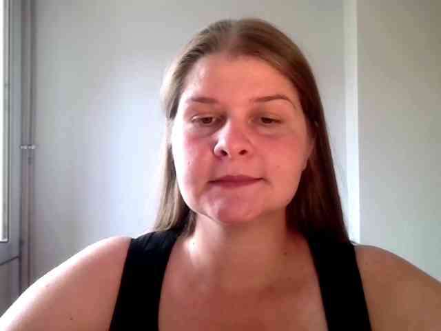 CarolineKiss webcam