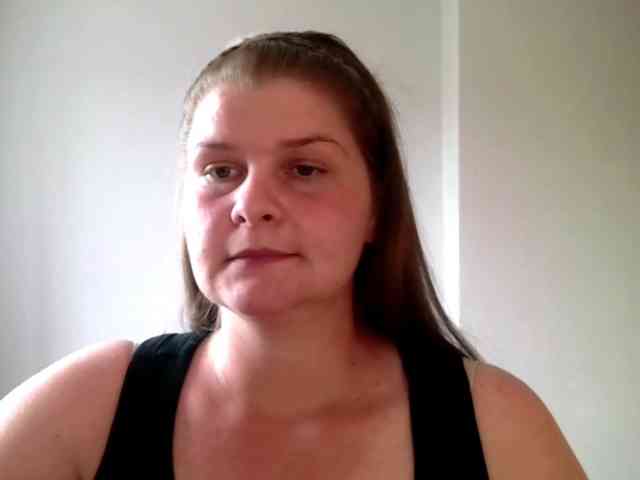 CarolineKiss webcam