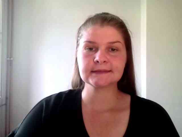 CarolineKiss webcam