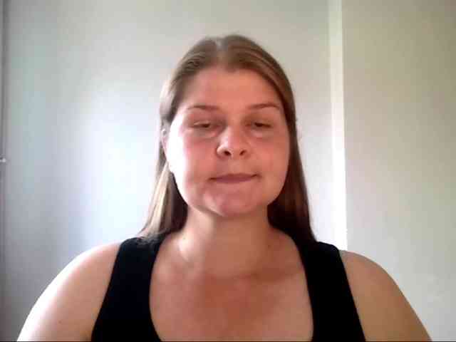 CarolineKiss webcam