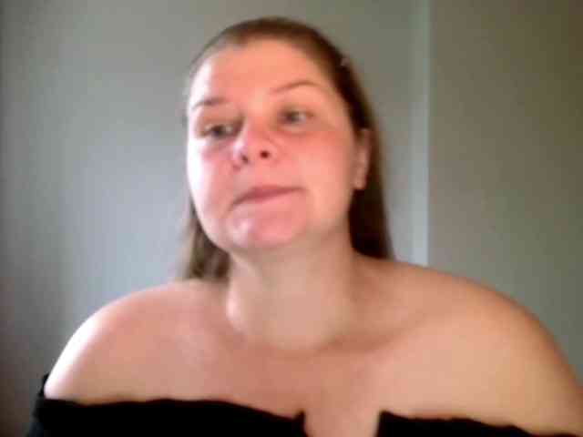 CarolineKiss webcam