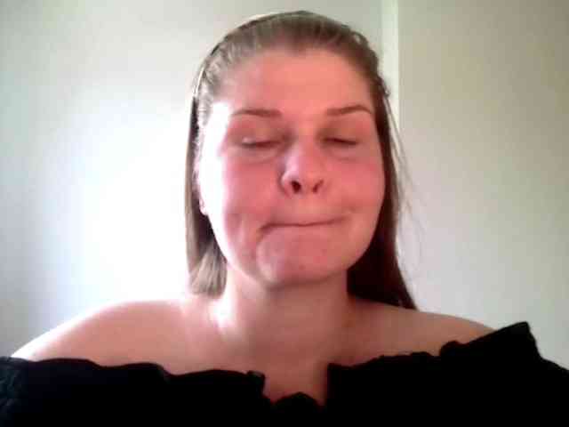 CarolineKiss webcam
