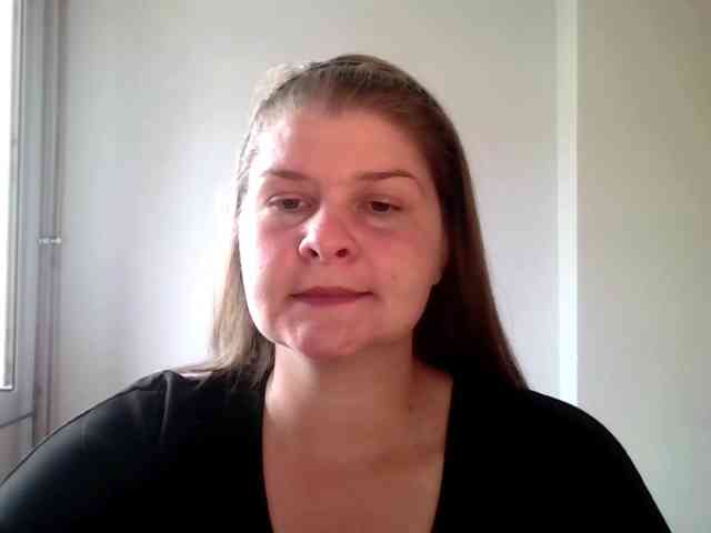 CarolineKiss webcam