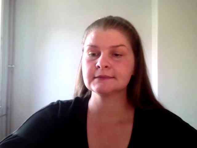 CarolineKiss webcam