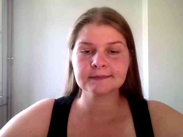 CarolineKiss webcam