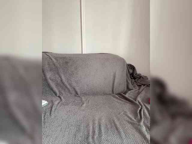 Devochka-pripevochka webcam