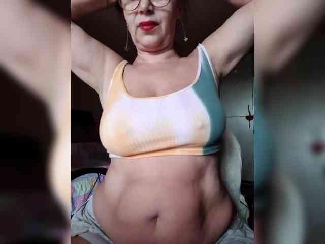 LoveTinaForever webcam