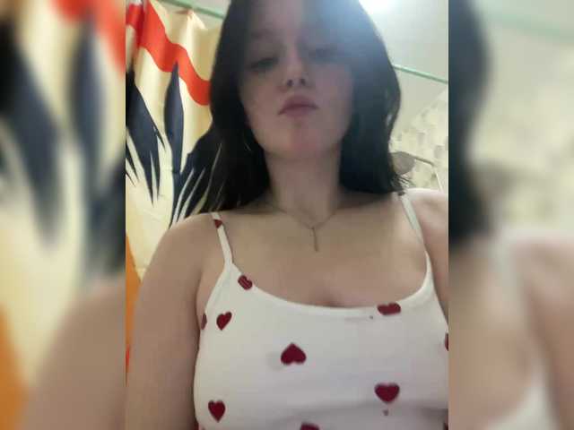 Hotgirrrl's BongaCams show and profile