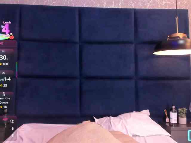 DollyBrowncc webcam