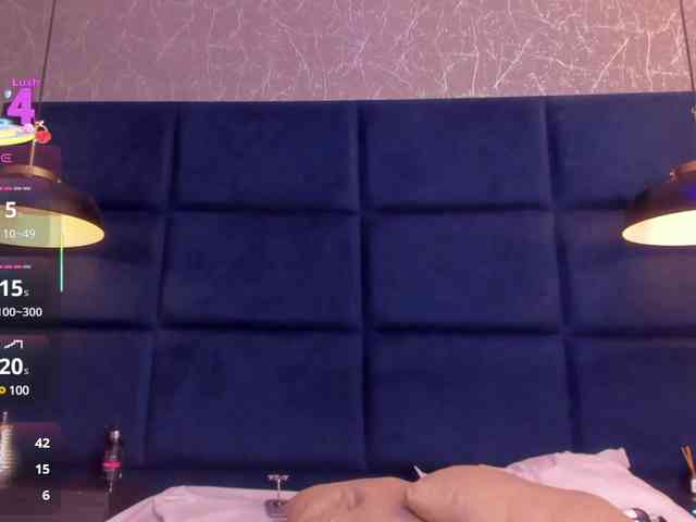 DollyBrowncc webcam