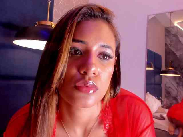 DollyBrowncc webcam