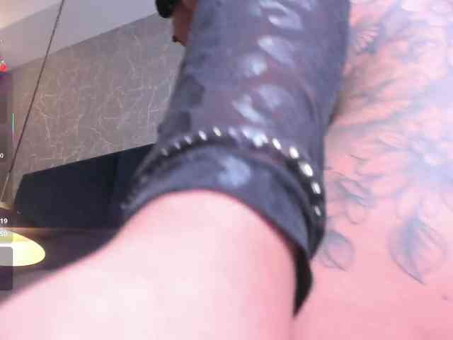 DollyBrowncc webcam