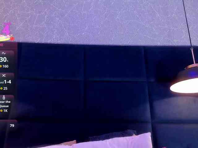 DollyBrowncc webcam