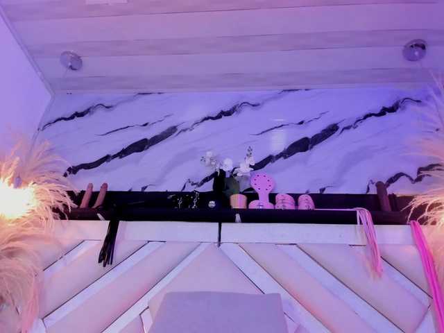 Ashley-7777's BongaCams show and profile