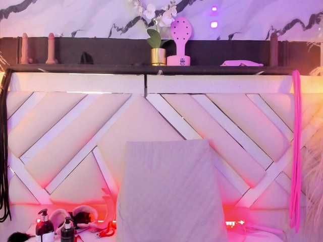 Ashley-7777's BongaCams show and profile