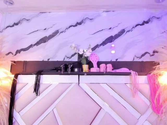 Ashley-7777's BongaCams show and profile