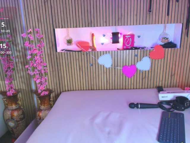 Ashley-7777's BongaCams show and profile