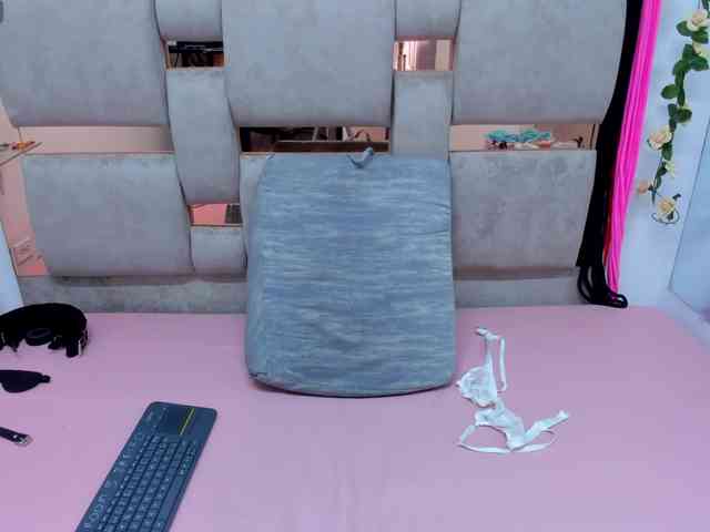 Ashley-7777 webcam