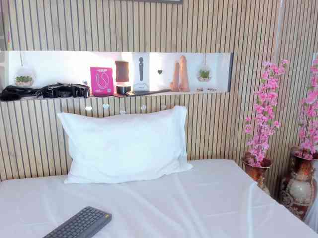 Ashley-7777 webcam