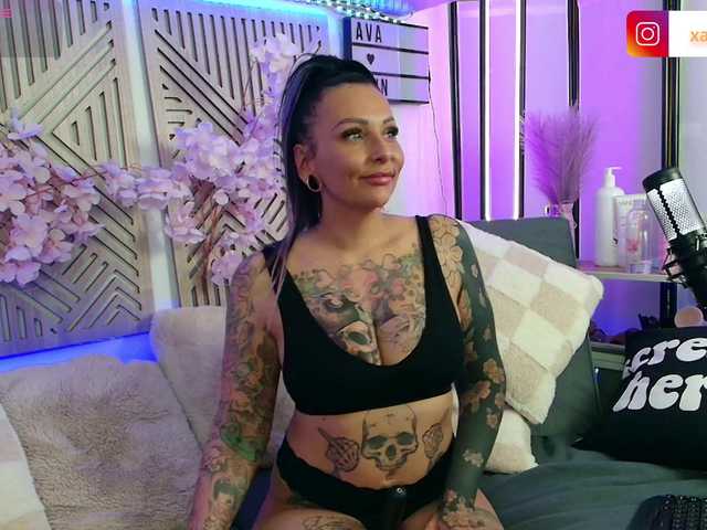 AvaAnn's BongaCams show and profile