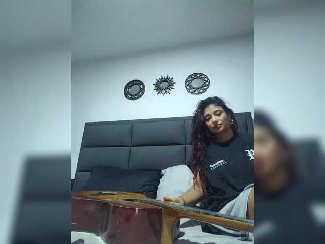 redgirlpum Live Cam on BongaCams