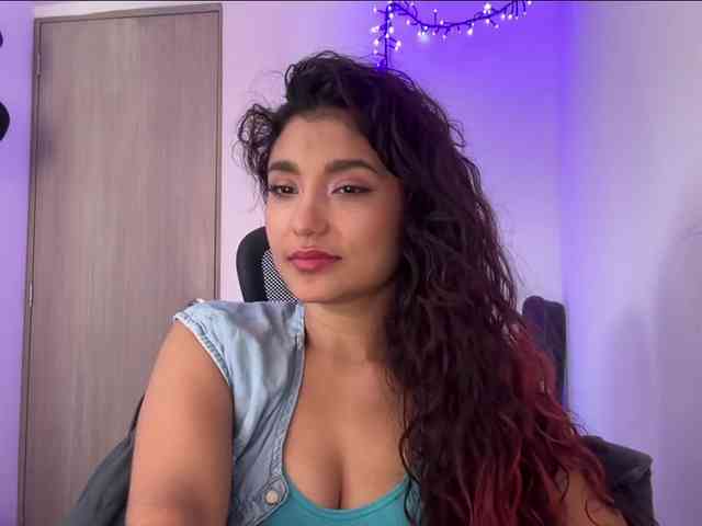 redgirlpum webcam
