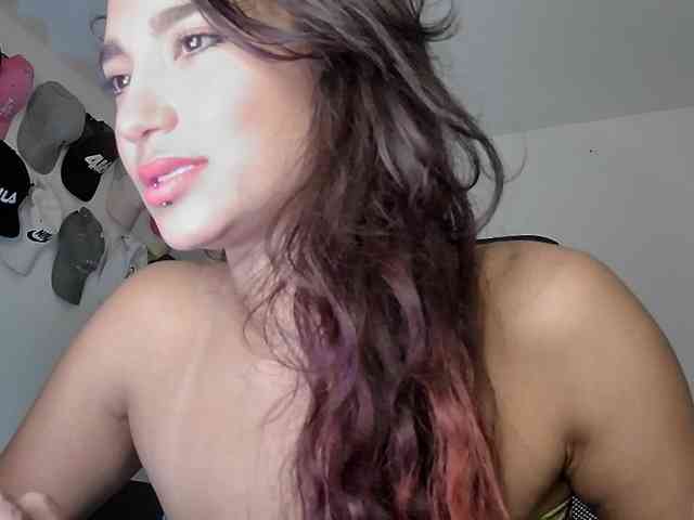 redgirlpum webcam