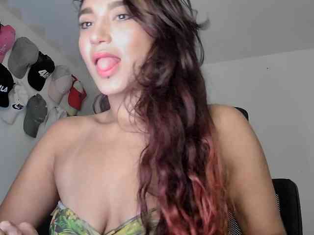 redgirlpum webcam