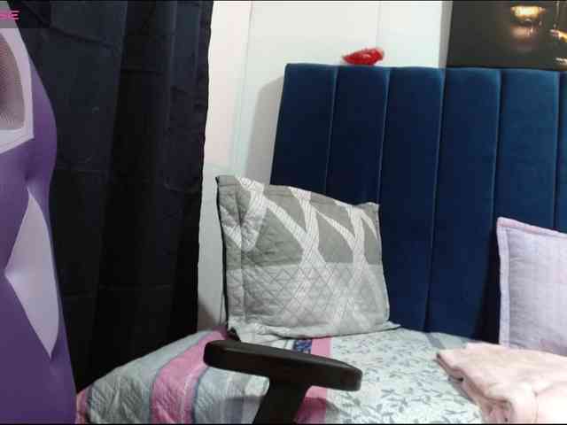 Cloe-lopez webcam