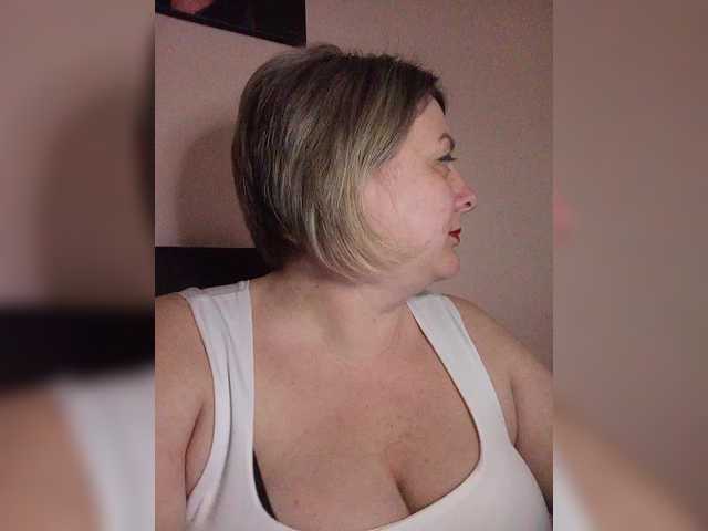 Sexymissex's BongaCams show and profile