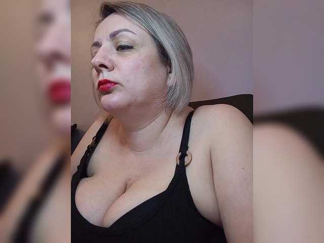 Sexymissex's BongaCams show and profile