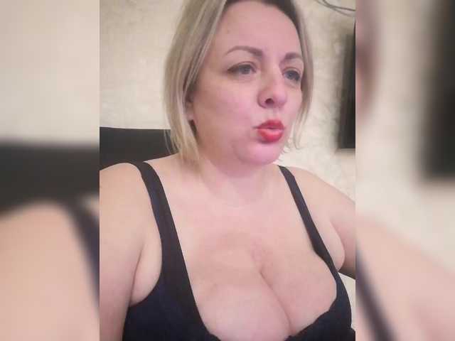 Sexymissex's BongaCams show and profile
