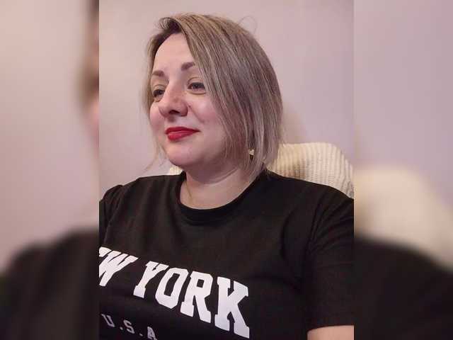 Sexymissex's BongaCams show and profile